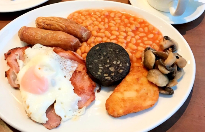 fry-up-rowntrees-cafe-manchester