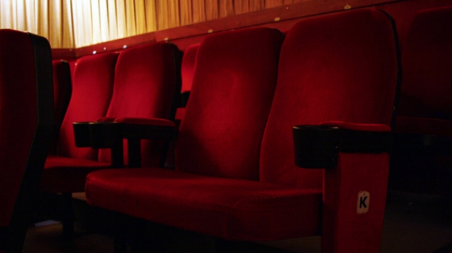 love-seat-savoy-cinema-nottingham