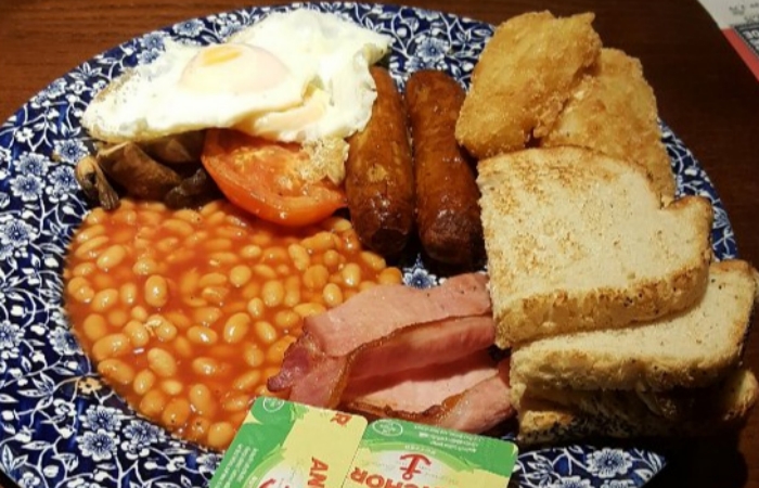 fry-up-the-paramount2