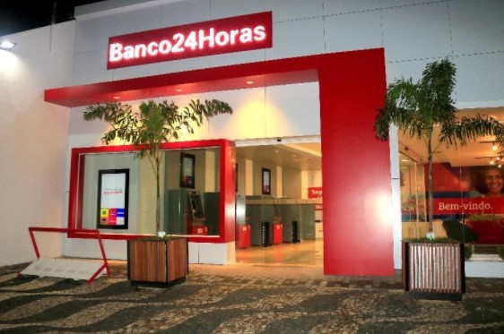 Espaço Multibanco Banco24Horas Parnaíba (PI)