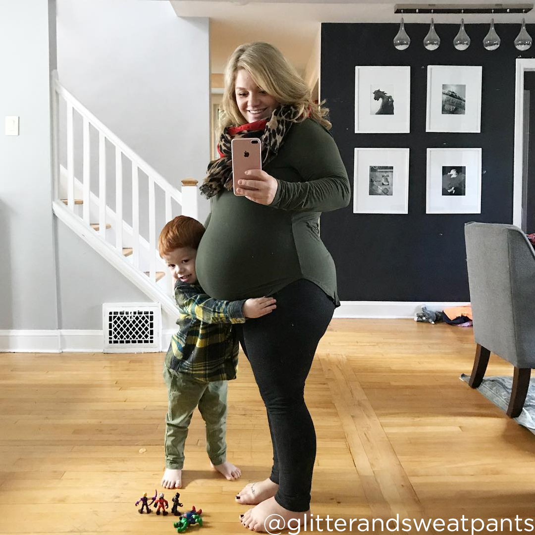 29 weeks pregnant swollen feet @glitterandsweatpants