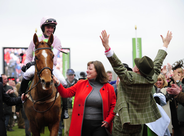Walsh, Annie Power and Ricci after glory in 2016 (Racingfotos)