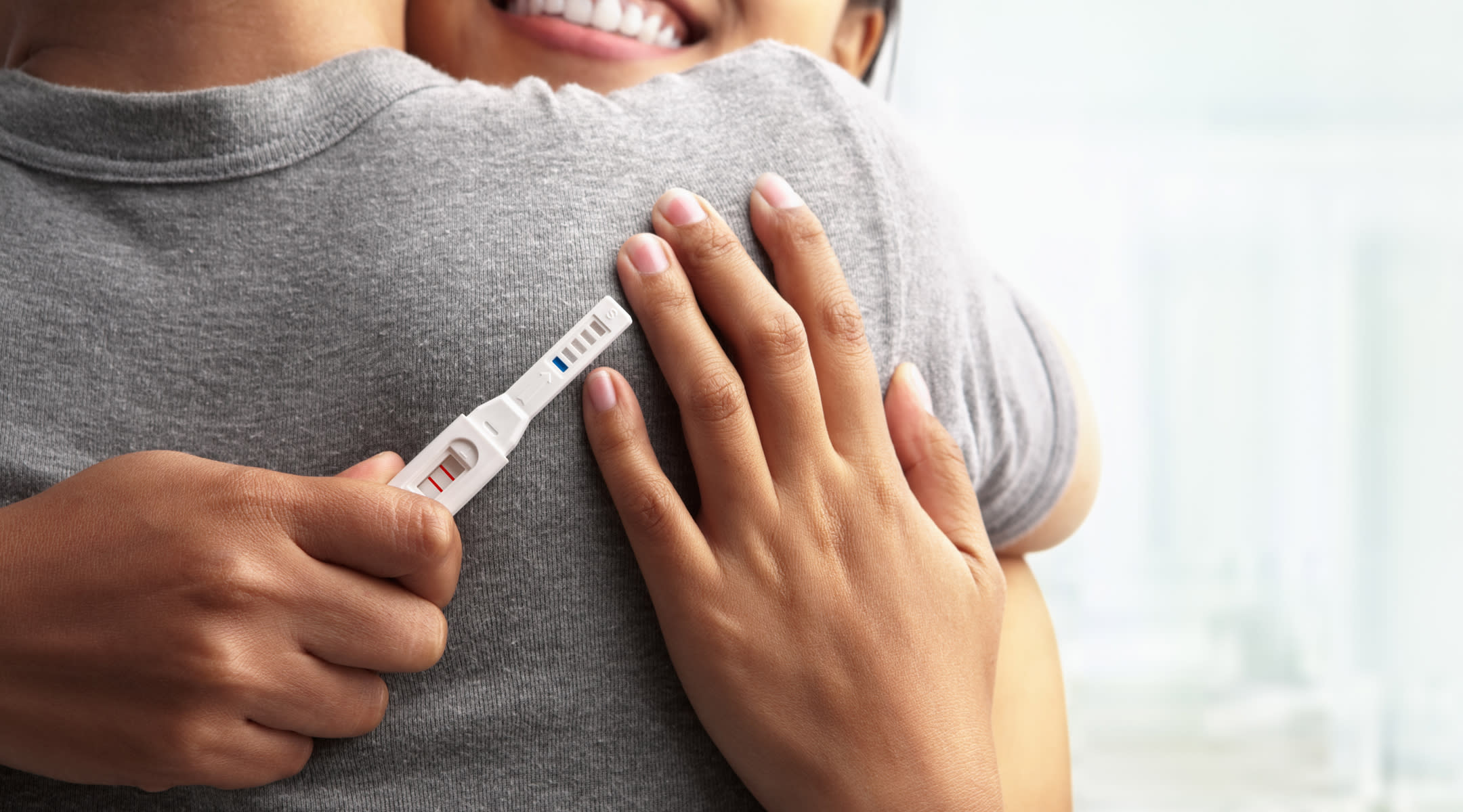 Can a fluttering feeling in the stomach be an early sign of pregnancy?