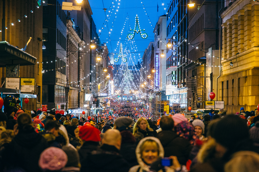 Christmas lights turning on in Helsinki