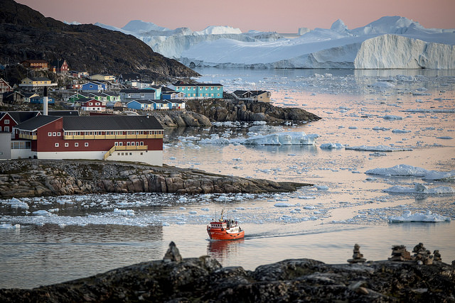 An icefjord cruise near Ilulissat