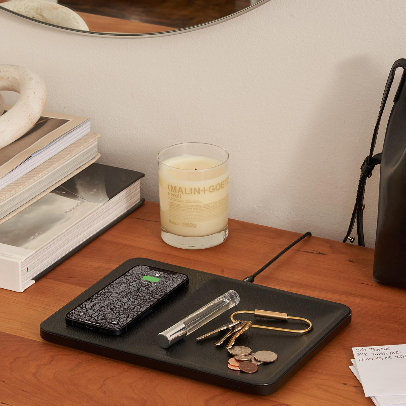 Courant-Catch-Wireless-Charger-Accessory-Organizer