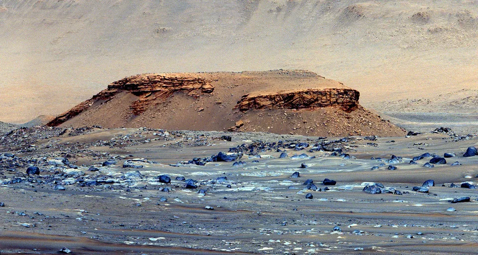 Sediments and boulders Jezero Mars Perseverance - NASA/JPL-Caltech/MSSS