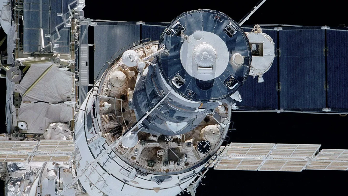 Zvezda module - International Space Station - Roscosmos