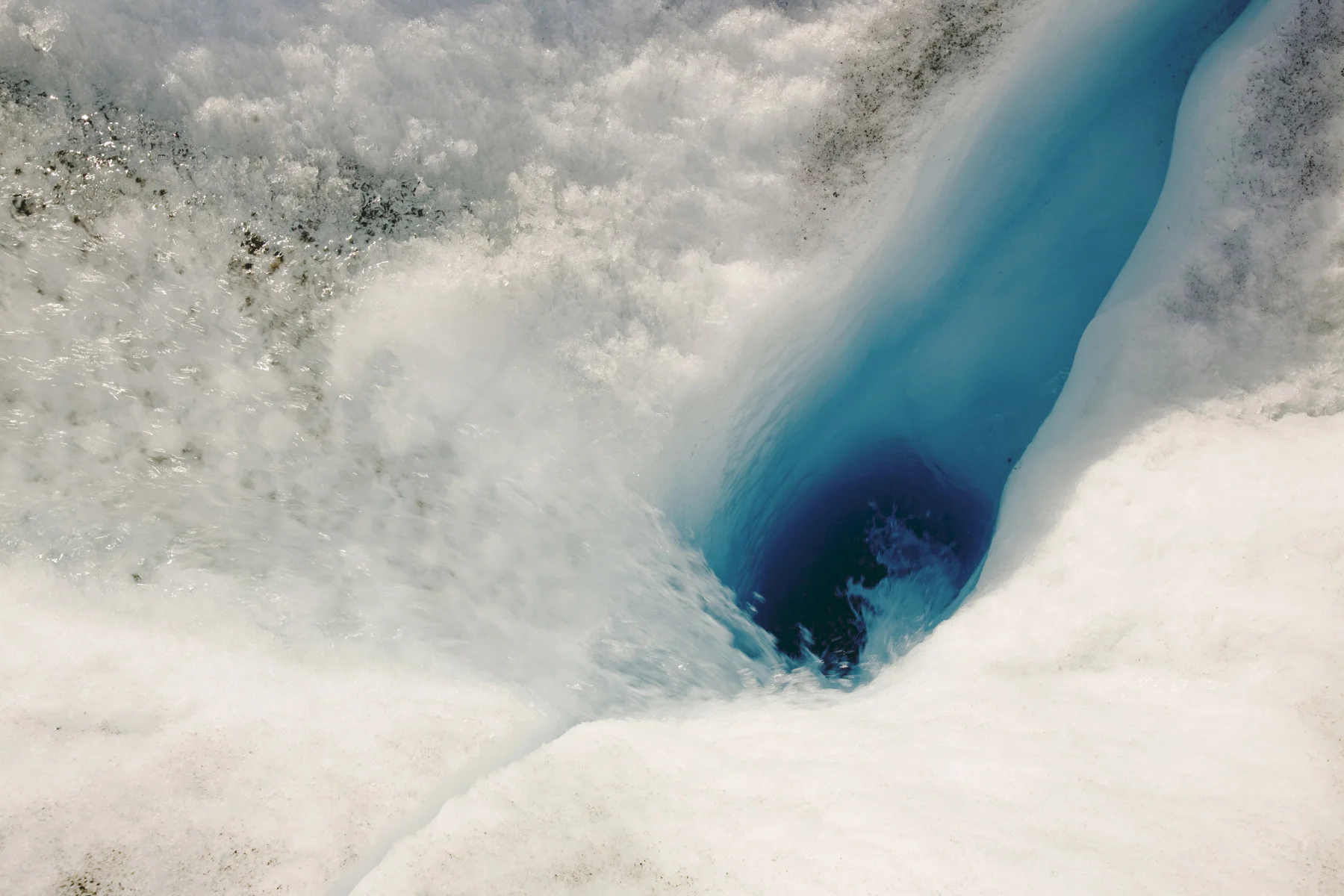 meltwater greenland  (Ashley Cooper. The Image Bank. Getty Images)