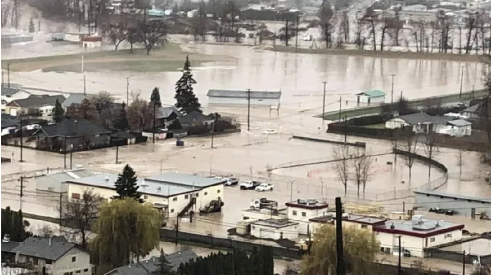 CBC: Flooding in Merritt, B.C., on Nov. 15, 2021. The entire population of around 7,000 has been ordered to evacuate the city, located about 200 kilometres northeast of Vancouver. (Submitted by Bailee Allen)