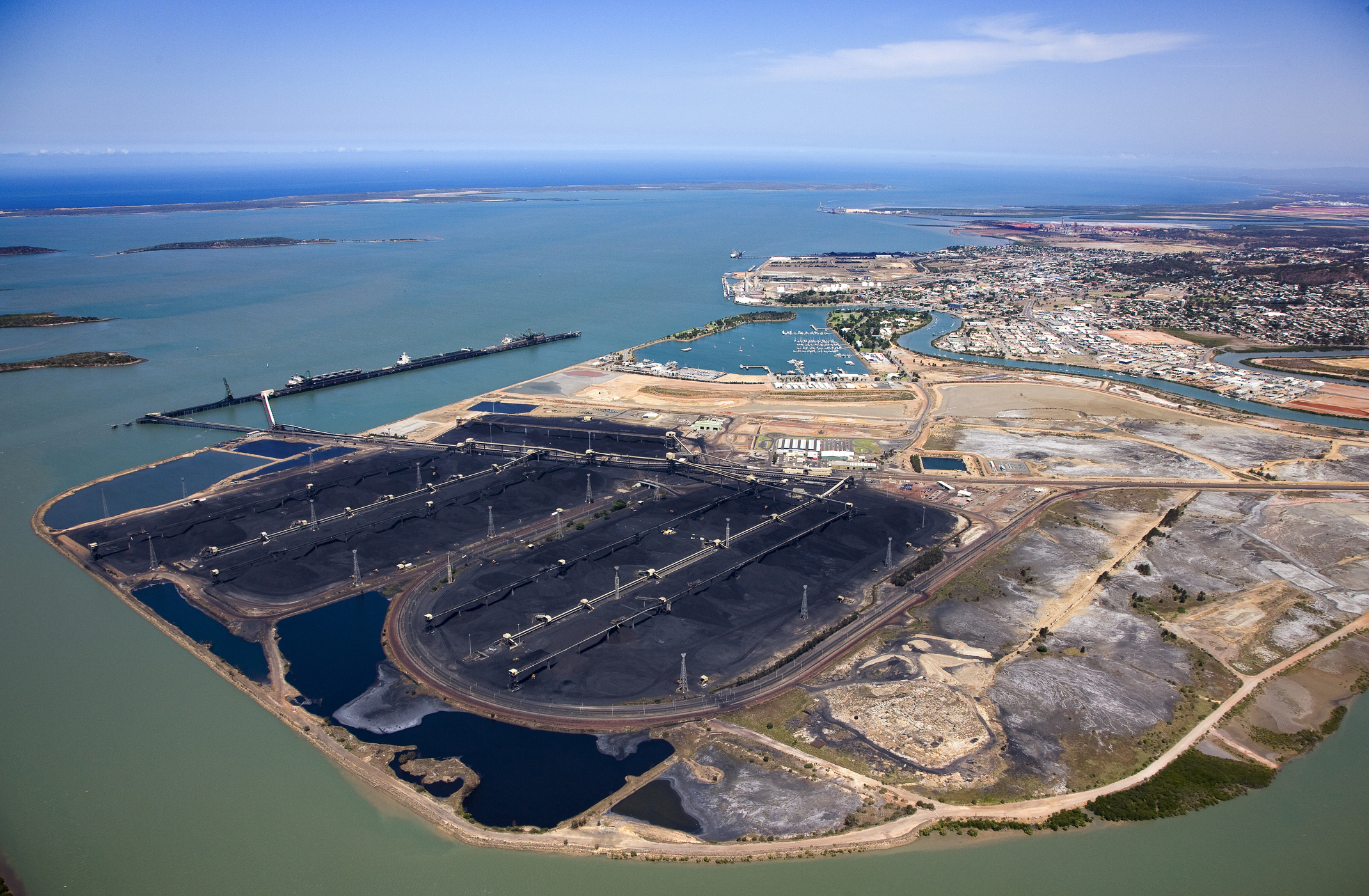 Port of Gladstone in Australia, which is the fourth largest coal exporting terminal. (PETER HARRISON/ Stone/ Getty Images)