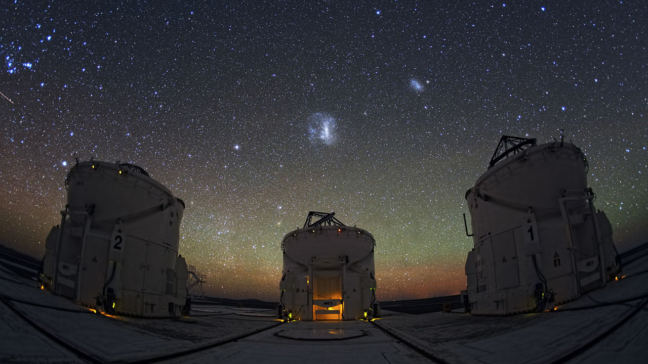Very Large Telescope and Large Magellanic Cloud 