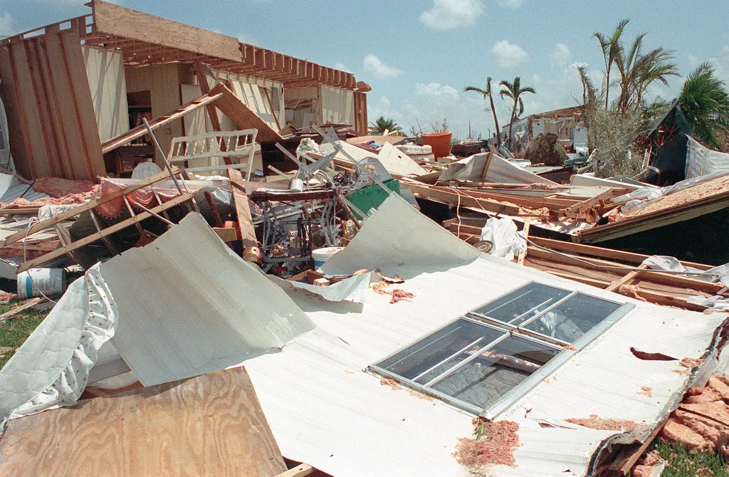 a-view-of-destroyed-buildings-in-the-aftermath-of-hurricane-andrew-398347-1024