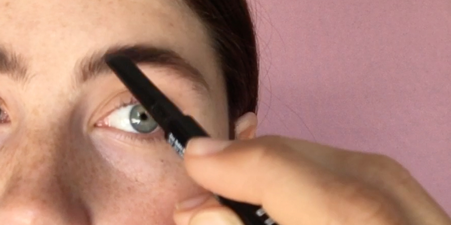 step-2-fill-in-eyebrows-with-brow-pencil