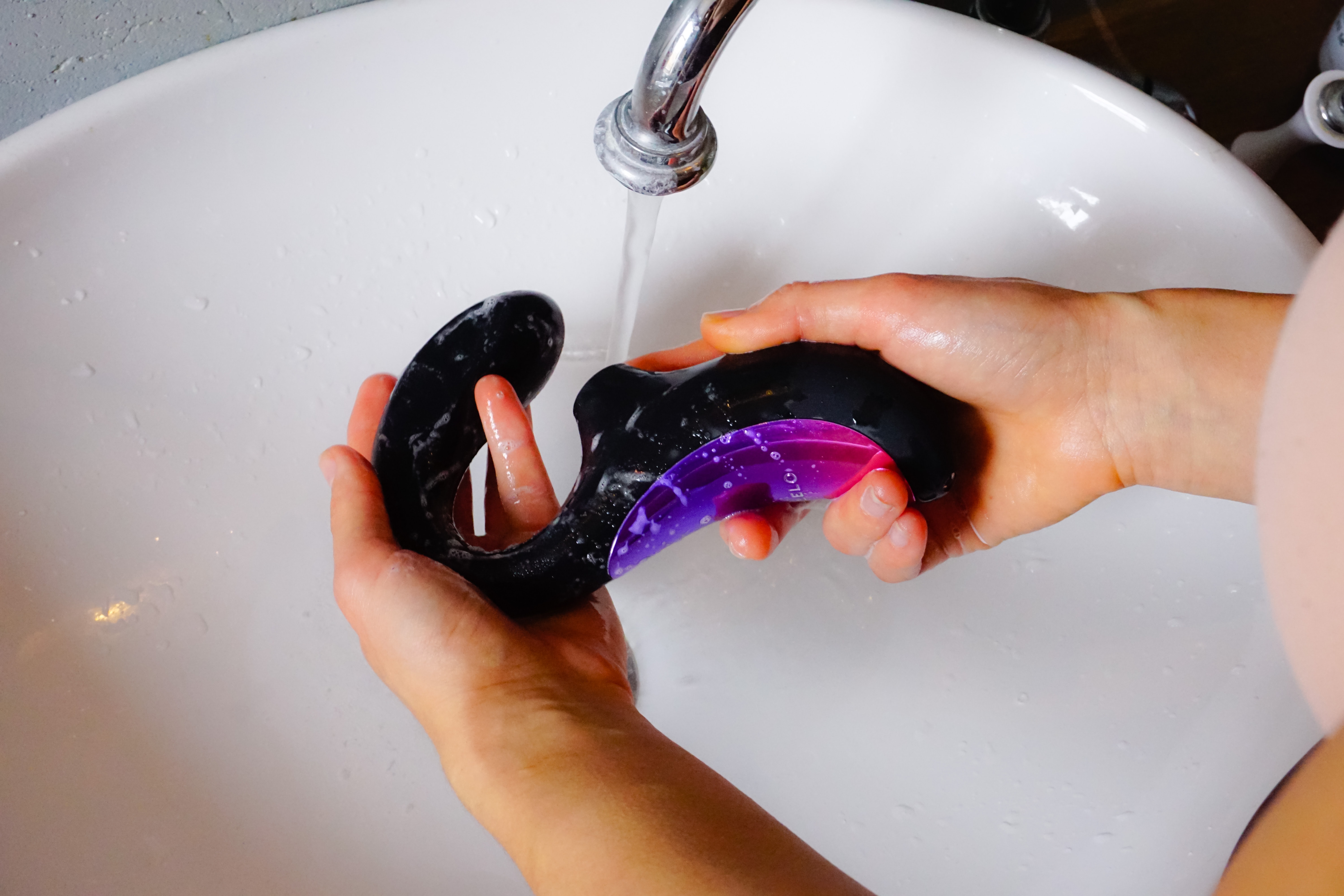 How to clean sex toys based on material type
