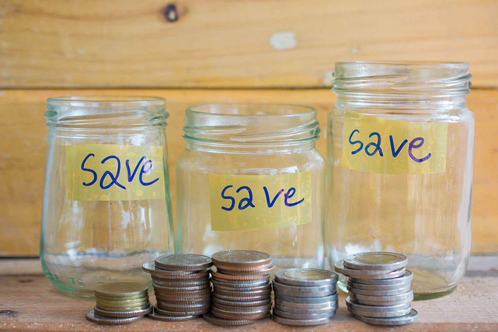 money saving jars