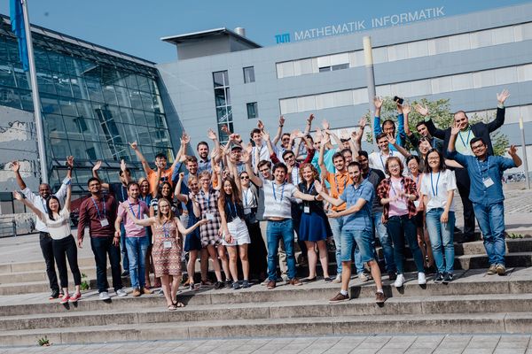Team foto of all student participating in the EIT Summer School