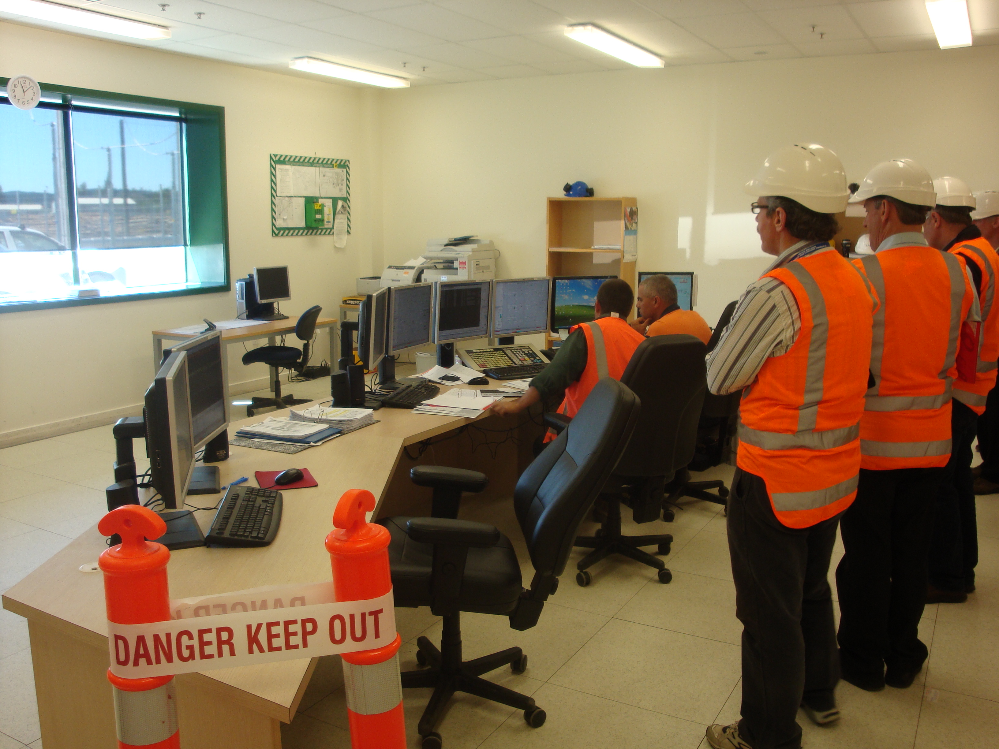 Context of use in Control Room in Kawerau Power Plant in New Zealand, photo from http://commons.wikimedia.org/​​