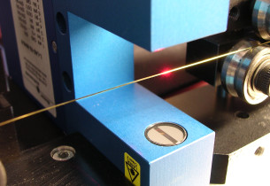 L-LAS_TB_F, micromètres lasers