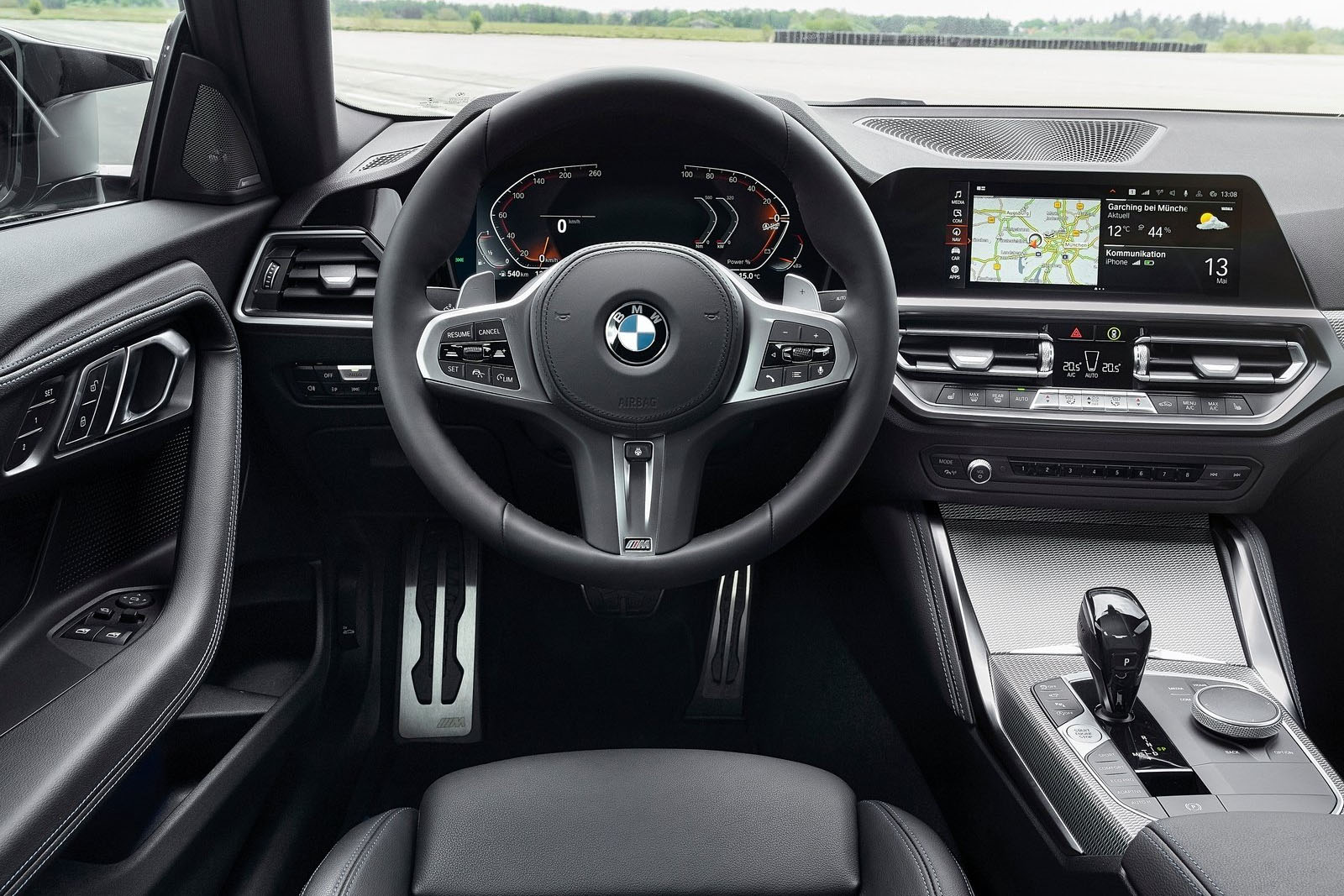 BMW M240i xDrive 2022 interior