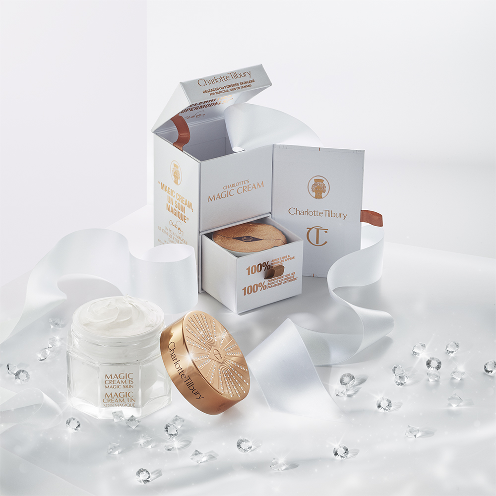 sustainable and eco friendly gifts - charlotte tilbury refillable moisturiser kit
