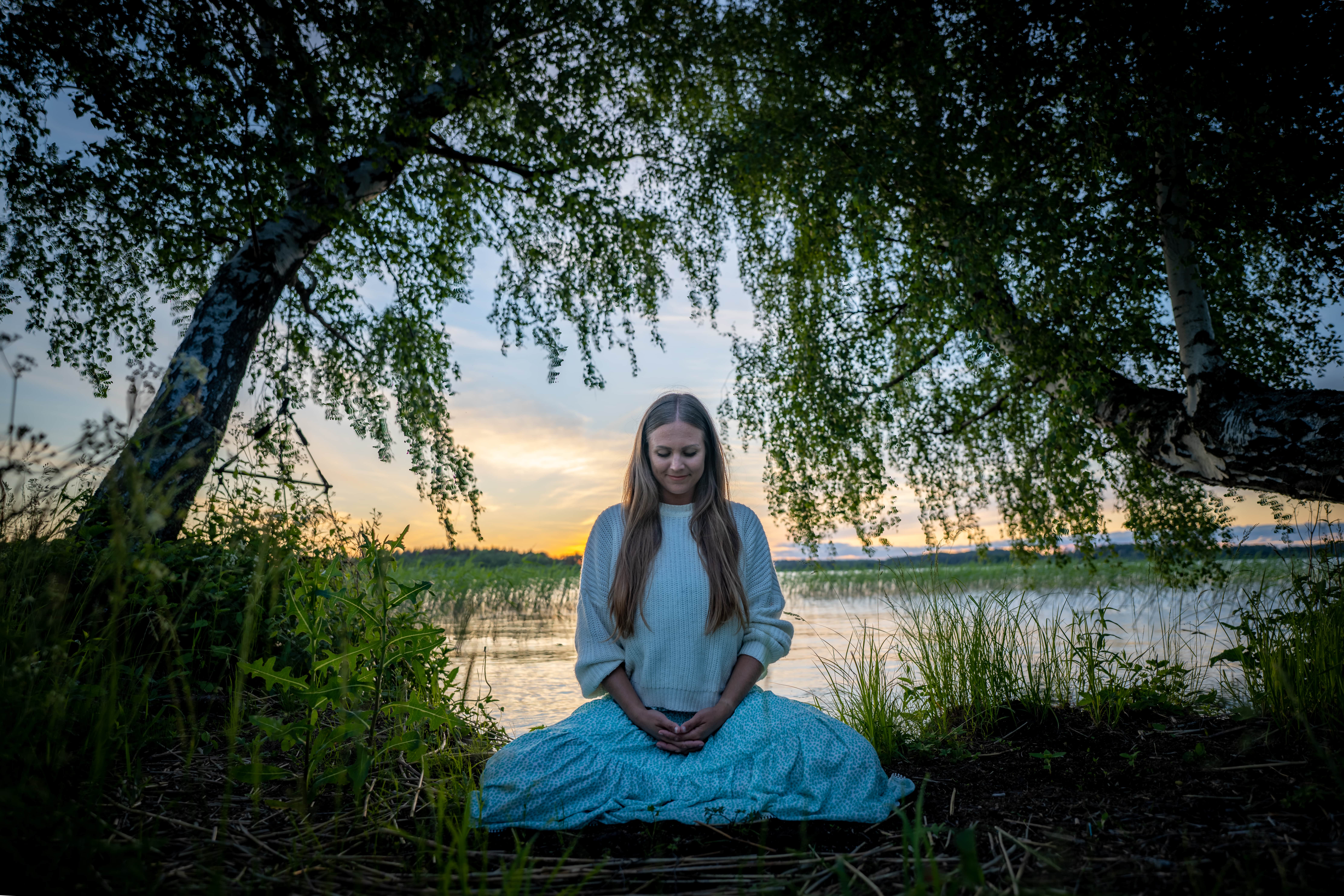 Yoga-Girl-Podcast-Rachel-Anxiety-Spiralling-Sweden-Image